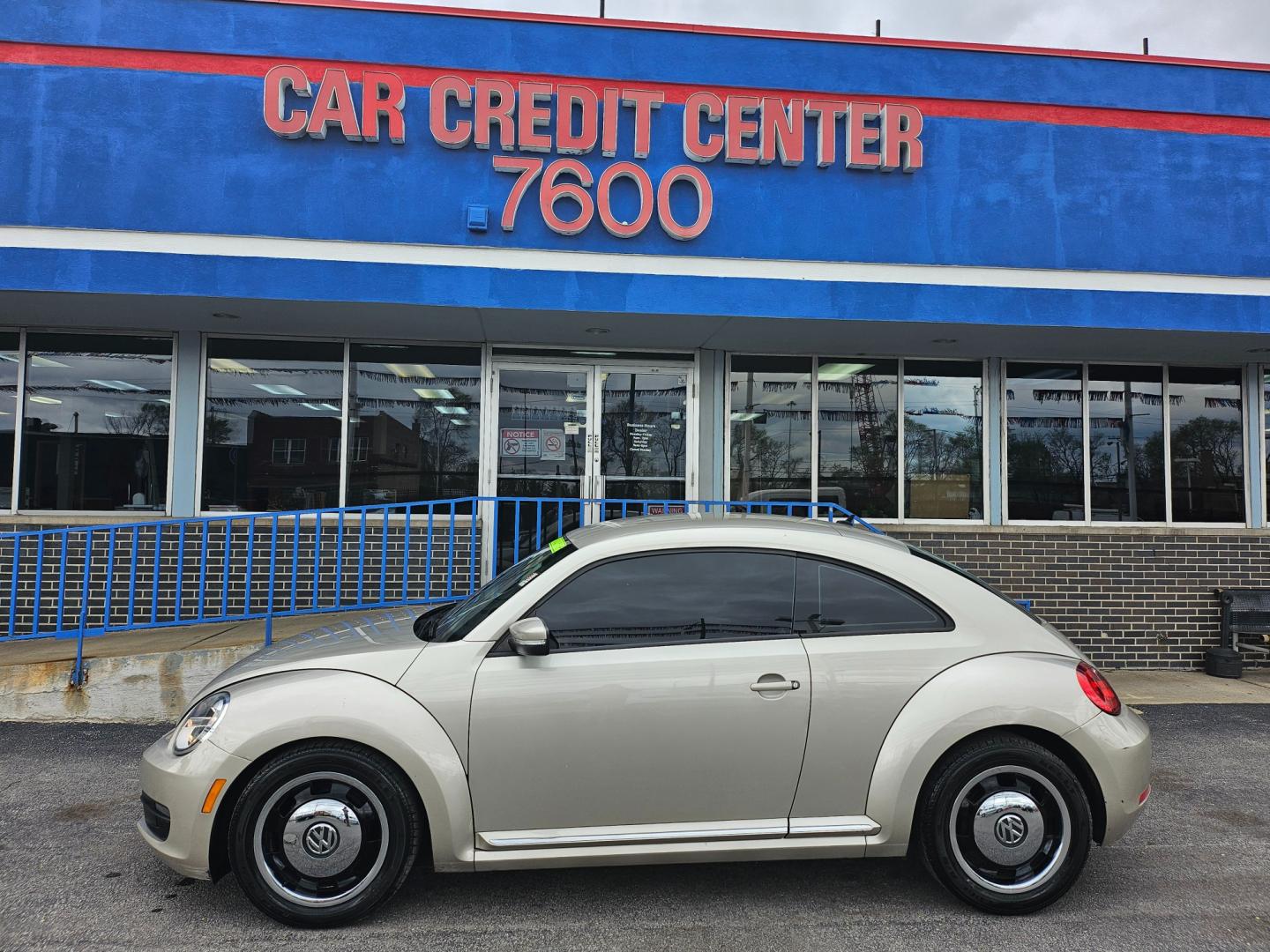 2012 SILVER Volkswagen New Beetle 2.5L w/Sunroof Sound and Nav (3VWJP7ATXCM) with an 2.5L L5 DOHC 20V engine, located at 7600 S Western Ave., Chicago, IL, 60620, (773) 918-3980, 0.000000, 0.000000 - Photo#0